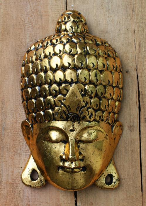 Goldene Buddhamaske aus Holz 2